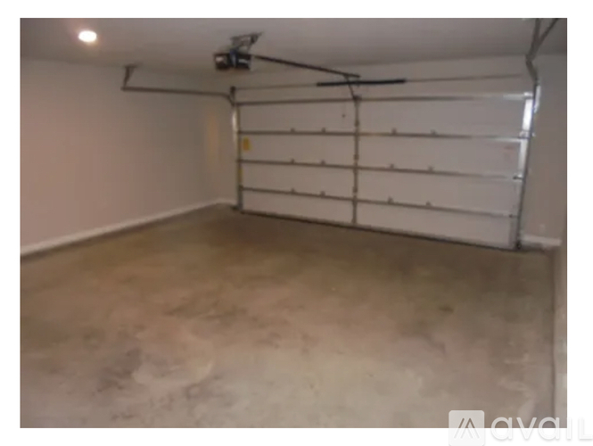 18416 Big Leaf Drive 4 Beds Single Family Home for Rent - Photo gallery 3