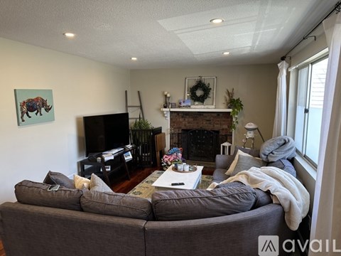 52 Gilbert St 3 Beds Apartment for Rent