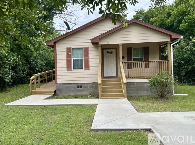 903 South 18th Street 3 Beds Single Family Home for Rent - Photo gallery 1