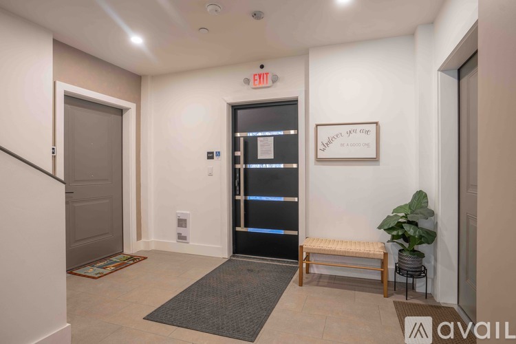 517 18th St 1 Apartment for Rent - Photo gallery 3