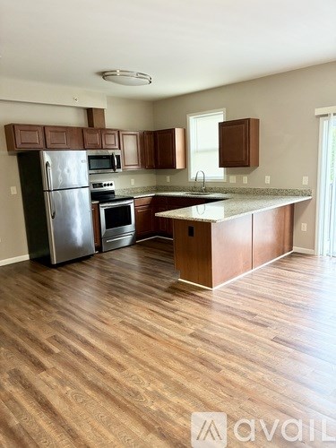 732 Ohio Pike 2 Beds Apartment for Rent