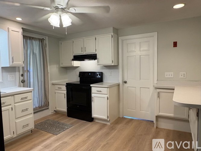 285 Willard Street 3 Beds Apartment for Rent - Photo gallery 4