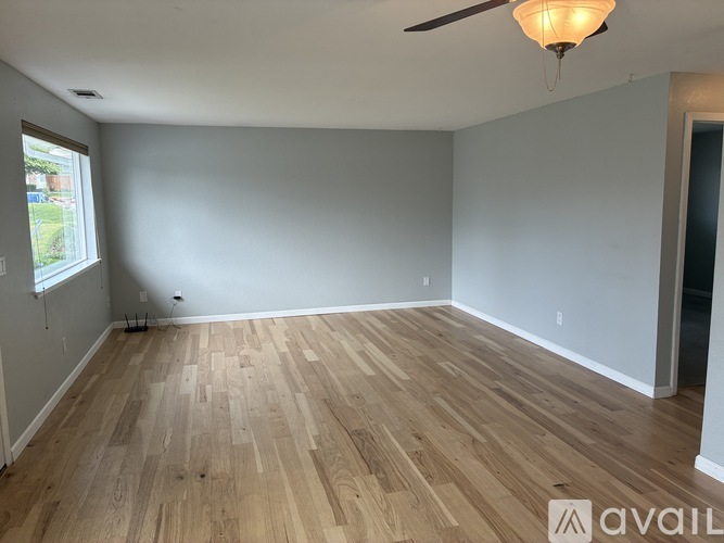 100 Simon St SE 2 Beds Apartment for Rent - Photo gallery 4