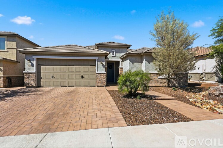7228 West Tombstone Trail 3 Beds Single Family Home for Rent - Photo gallery 1