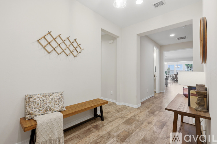 7228 West Tombstone Trail 3 Beds Single Family Home for Rent - Photo gallery 5