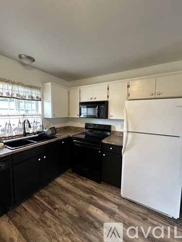 5705 Graham Ave 1 Townhouse for Rent - Photo gallery 3
