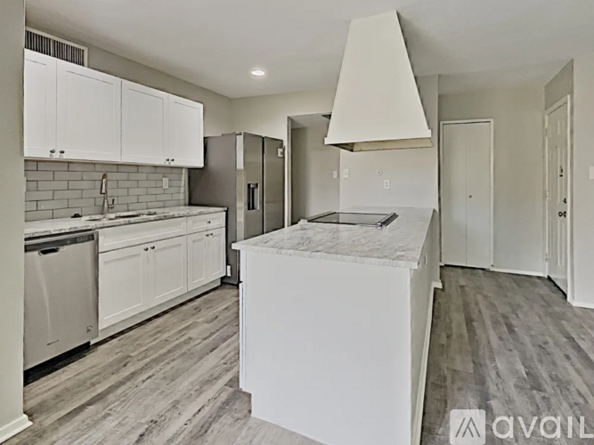 10213 Deer Hollow Dr 3 Beds Single Family Home for Rent - Photo gallery 3