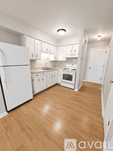 16 Mello Ave 1 Apartment for Rent - Photo gallery 1