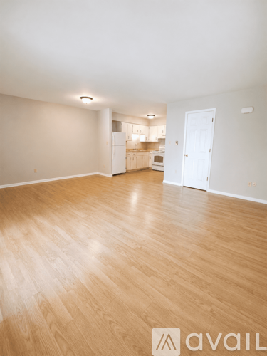 16 Mello Ave 1 Apartment for Rent - Photo gallery 4