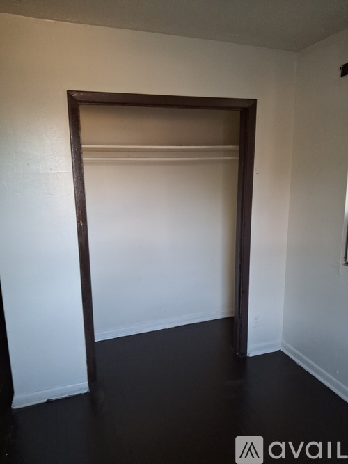 1185 W 22nd St 2 Beds Apartment for Rent - Photo gallery 4