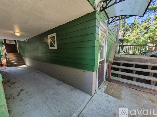 1122 E 6th St 3 Beds Single Family Home for Rent - Photo gallery 3