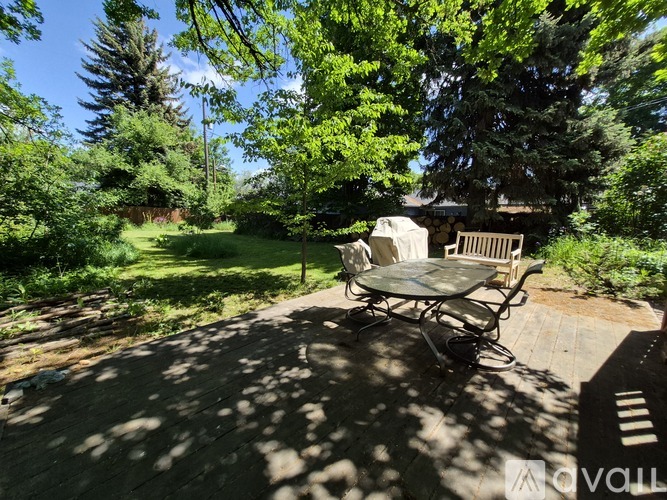 1122 E 6th St 3 Beds Single Family Home for Rent - Photo gallery 4