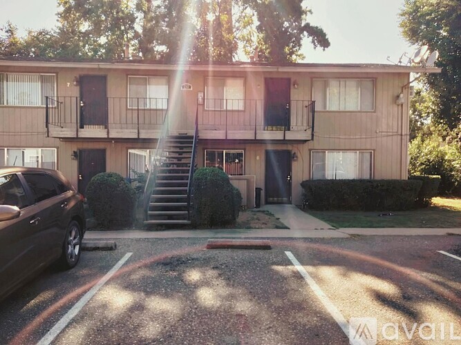 237 B St 1 Apartment for Rent - Photo gallery 1