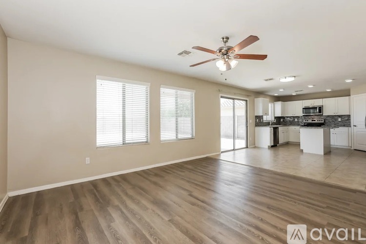 1817 W Desert Seasons Dr 4 Beds Single Family Home for Rent - Photo gallery 4