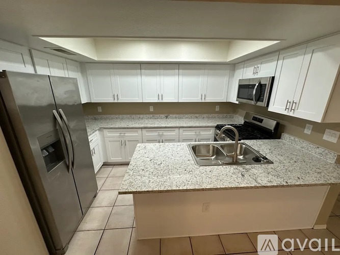 2348 W Garden Dr 3 Beds Single Family Home for Rent - Photo gallery 3