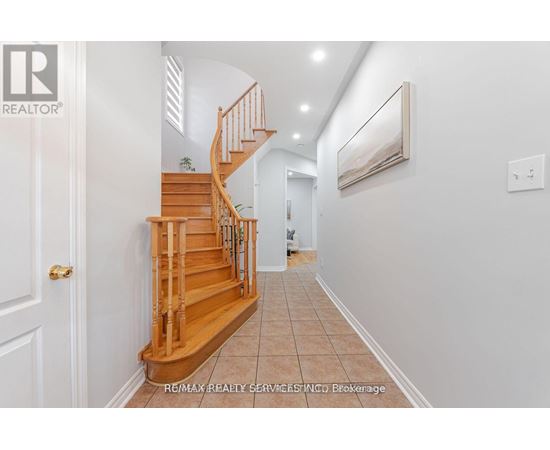 27 HARDGATE CRESCENT 4 Beds House for Rent - Photo gallery 4
