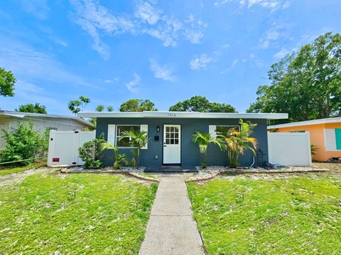 1416 55Th Ave N 3 Beds Apartment for Rent