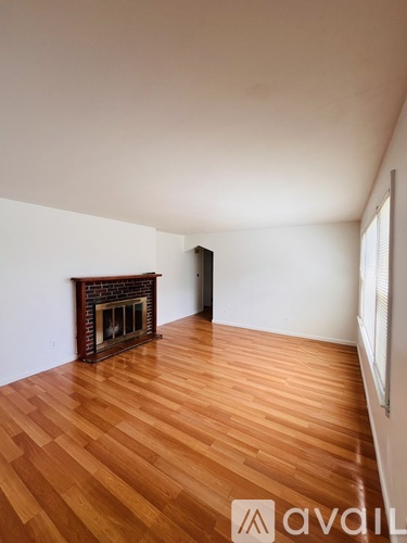 91 Green Manor Rd 3 Beds Single Family Home for Rent - Photo gallery 3