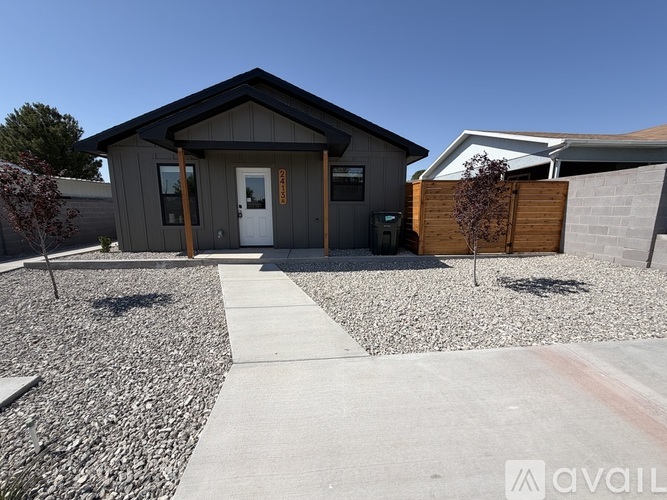 2413 Avenue B 2 Beds Apartment for Rent - Photo gallery 1