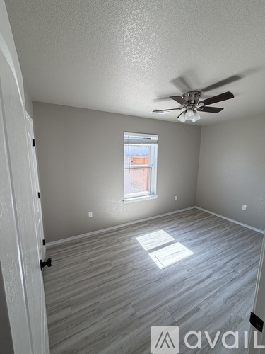 2413 Avenue B 2 Beds Apartment for Rent - Photo gallery 5