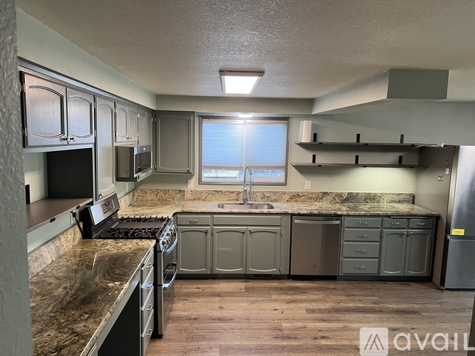 2571 Ermine Street Southeast 3 Beds Single Family Home for Rent - Photo gallery 1