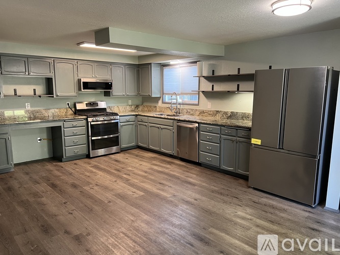 2571 Ermine Street Southeast 3 Beds Single Family Home for Rent - Photo gallery 2