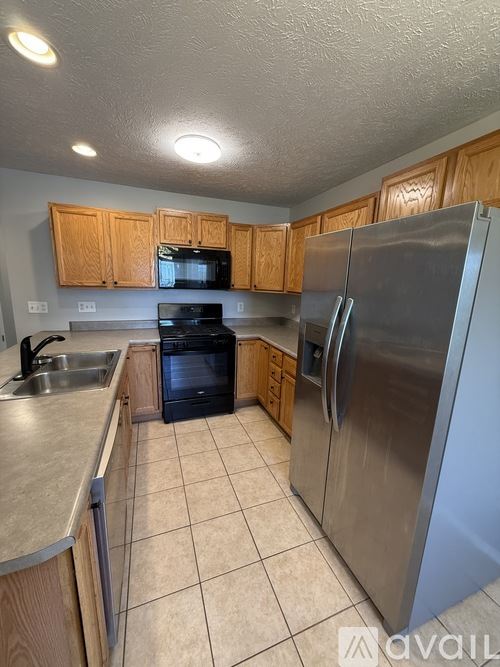 1100 Henry St photo