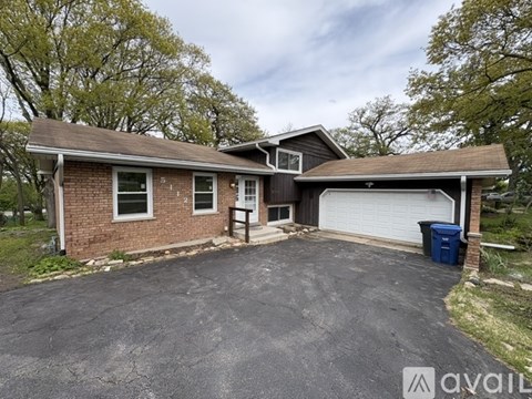 5112 Main Street 4 Beds Apartment for Rent