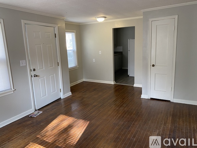 7605 Locust St 2 Beds Single Family Home for Rent - Photo gallery 2