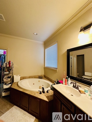 1804 Southwest Brompton Street 4 Beds Single Family Home for Rent - Photo gallery 5