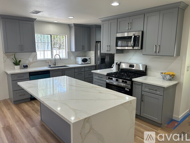 2510 West Harvard Street 4 Beds Single Family Home for Rent - Photo gallery 2