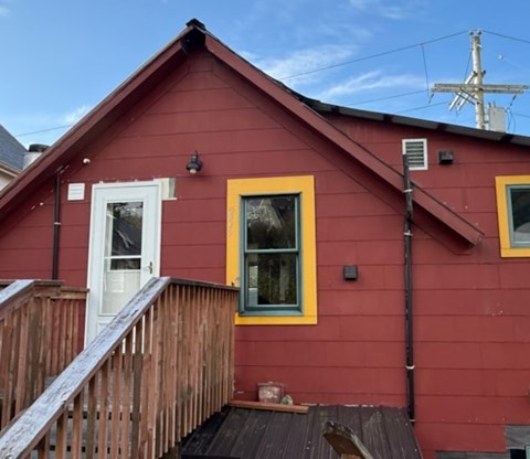 256A Katlian St 2 Beds Apartment for Rent
