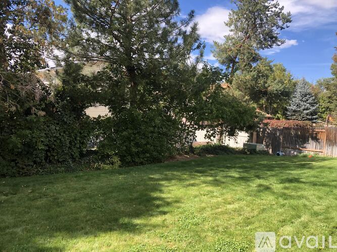 9888 S 2240 E 4 Beds Single Family Home for Rent - Photo gallery 4