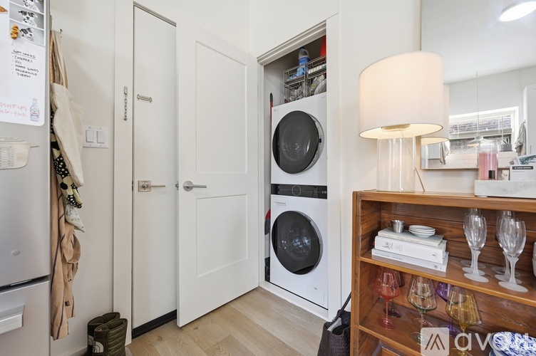 3510-3516 Butler St 2 Beds Apartment for Rent - Photo gallery 5
