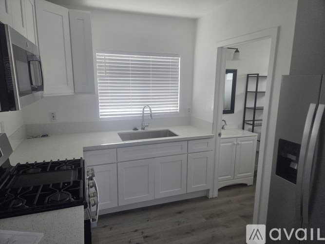42087 Abbott Lane