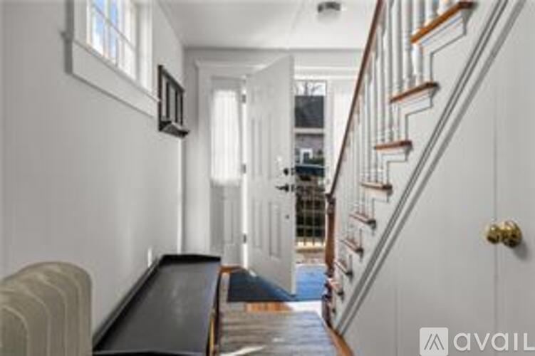 14 Dearborn 2 Beds Single Family Home for Rent - Photo gallery 2