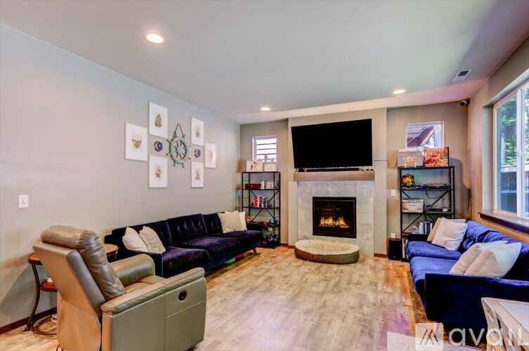5130 Sophie St 5 Beds Single Family Home for Rent - Photo gallery 3