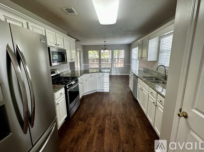 27078 Stratford Glen Dr 4 Beds Single Family Home for Rent - Photo gallery 2