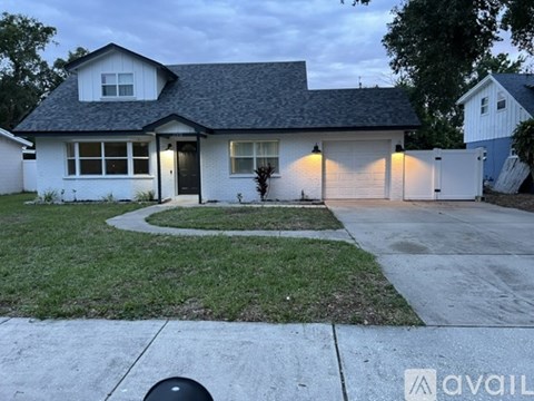 11310 92Nd St N 3 Beds Apartment for Rent