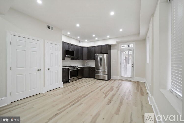 1921 19th St NW 4 Beds Apartment for Rent - Photo gallery 3