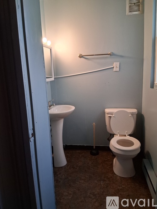 318 Bridge Street 2 Beds Apartment for Rent - Photo gallery 4