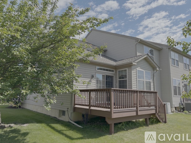3047 Village Drive 3 Beds Townhouse for Rent - Photo gallery 3