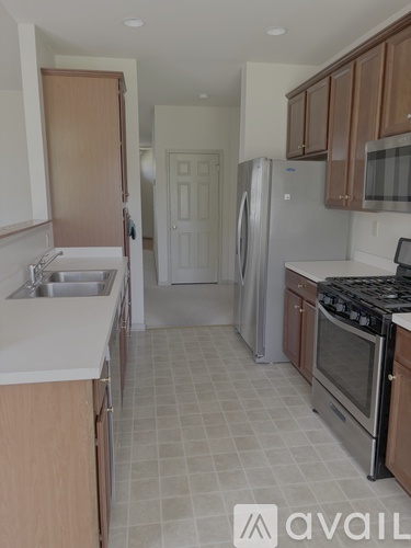 3047 Village Drive 3 Beds Townhouse for Rent - Photo gallery 4