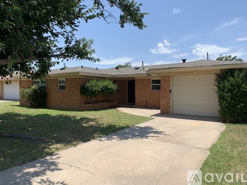 2801 Redbud Ave 3 Beds Apartment for Rent