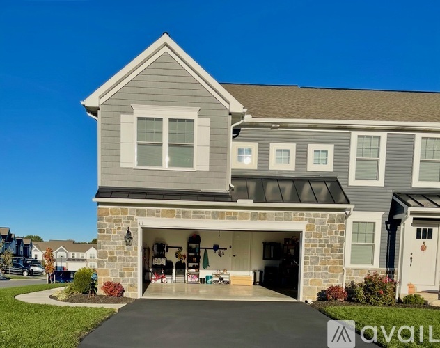 411 Mayapple Drive 3 Beds Single Family Home for Rent - Photo gallery 2