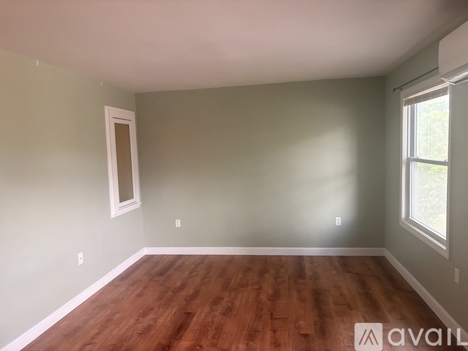 57 Union Avenue 1 Single Family Home for Rent - Photo gallery 3