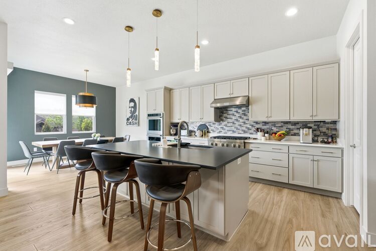 2172 North Beargrass Way 6 Beds Single Family Home for Rent - Photo gallery 3