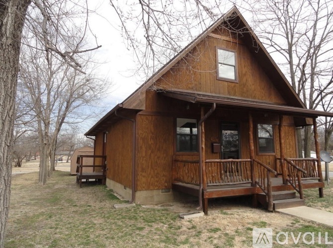1219 East Hill Street 3 Beds Single Family Home for Rent - Photo gallery 2