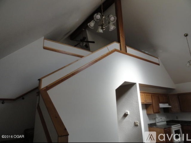 1219 East Hill Street 3 Beds Single Family Home for Rent - Photo gallery 5