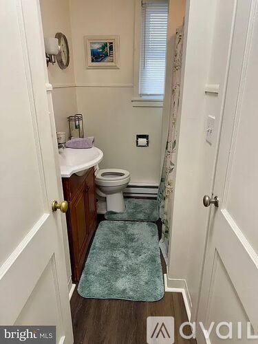 235 East Maple Street 1 Apartment for Rent - Photo gallery 4